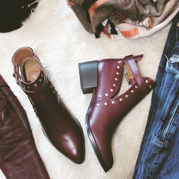 Shoes - 📣LAST PAIR//The Georgia// Burgundy cutout Bootie
